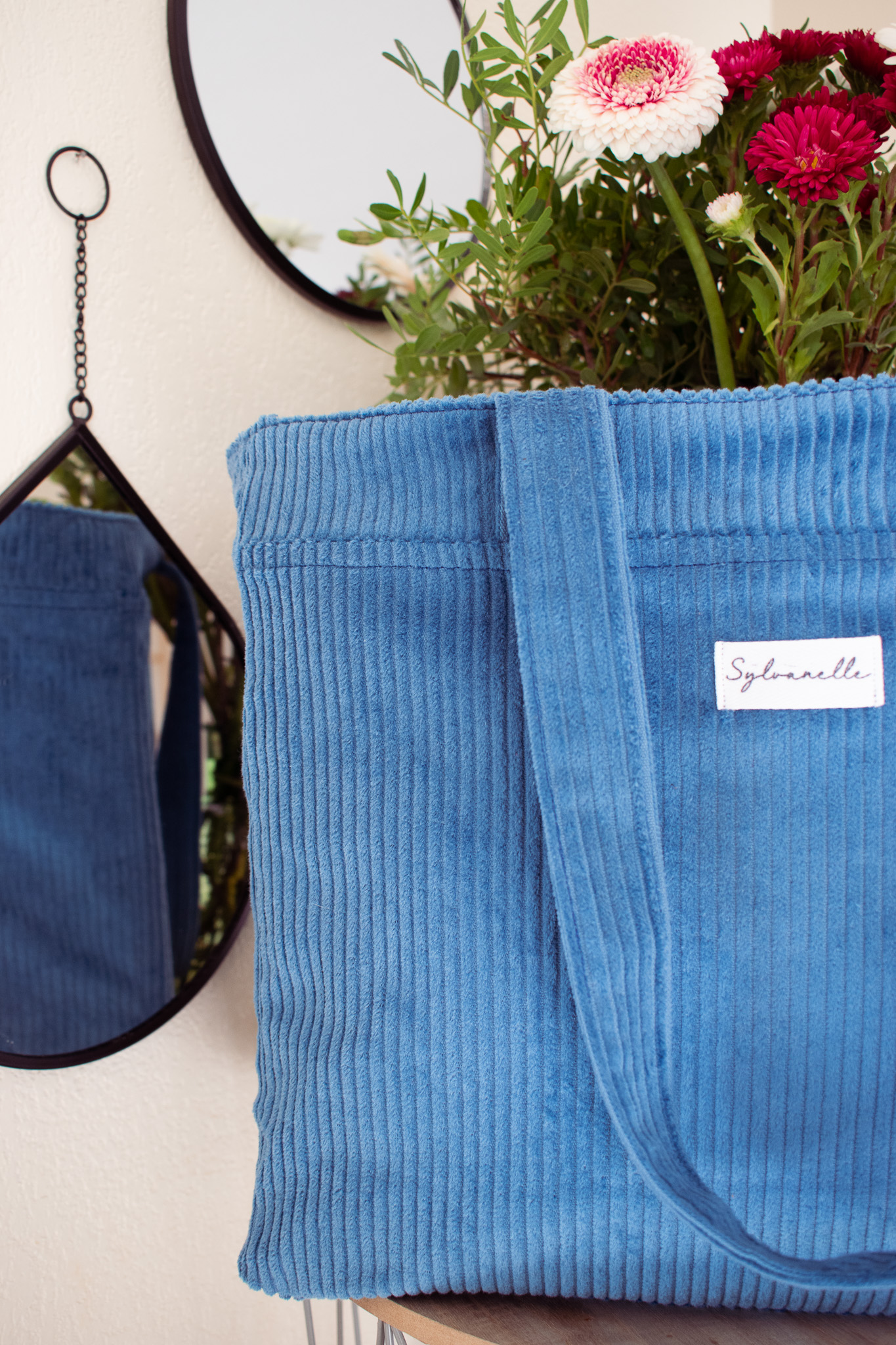 Sac cabas en velours bleu – Image 3