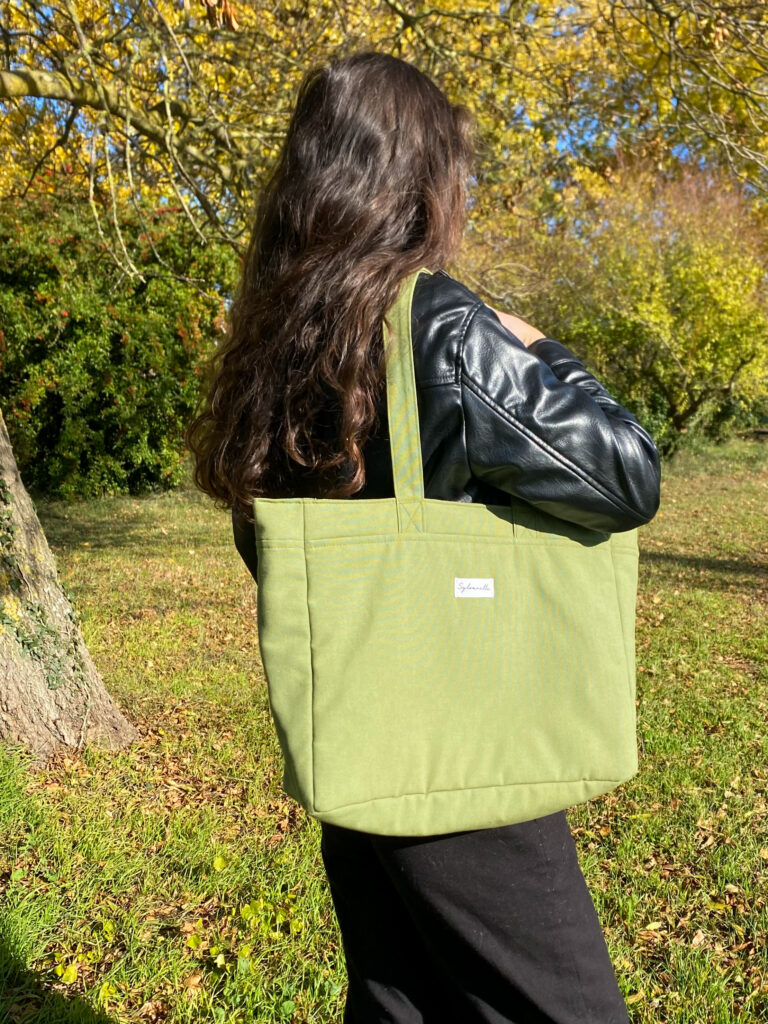 Sac cabas en demi-natté kaki
