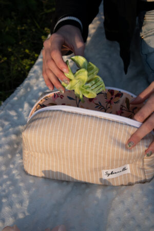 Trousse de toilette éclosion